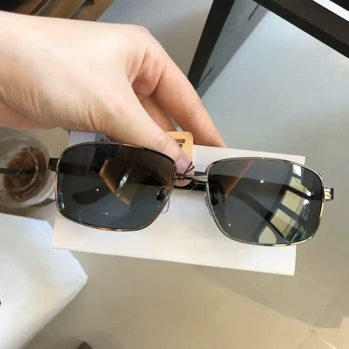 Nouvelles Lunettes de Soleil Vertes Tendance 2026 pour Hommes – Verre Cristal Haute Qualité