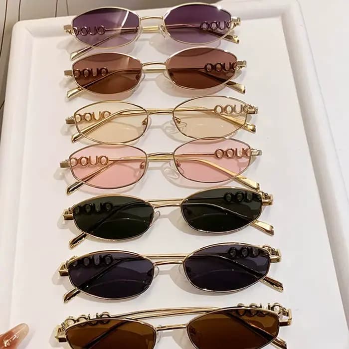 Lunettes de soleil de luxe en métal avec lettres