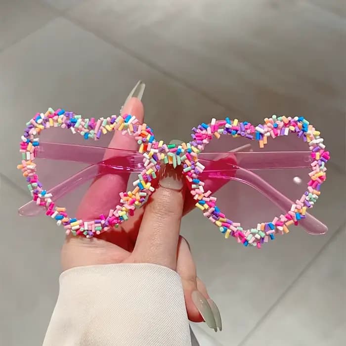 KAMMPT lunettes de soleil en forme de coeur avec Jimmies colorées femmes élégantes
