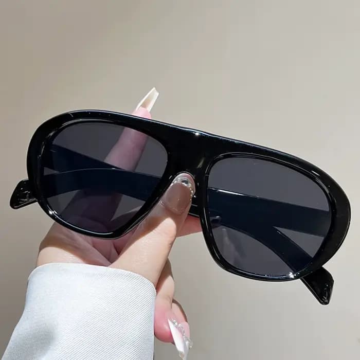 Lunettes de soleil ovales vintage dégradées rouge-bleu pour femmes