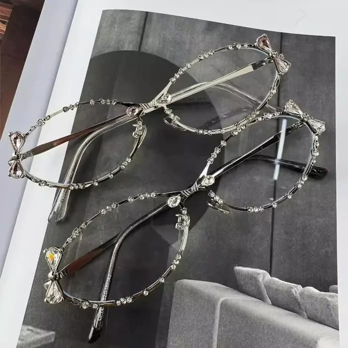 Y2K – lunettes ovales à strass