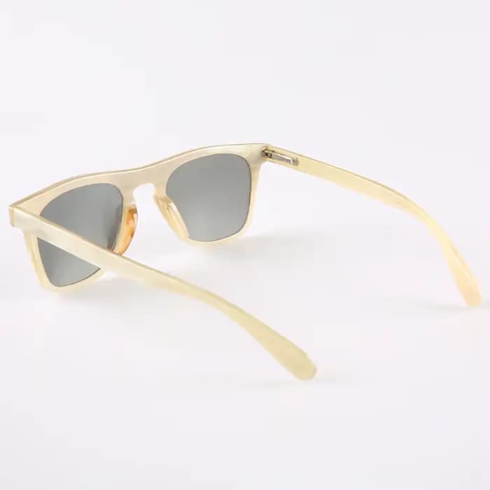 Lunettes de soleil en corne naturelle véritable