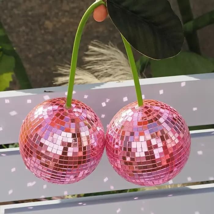 1 cerise disco décorative pour la décoration murale et intérieure, pouvant être accrochée aux murs avec des boules disco cerise et des décorations disco.