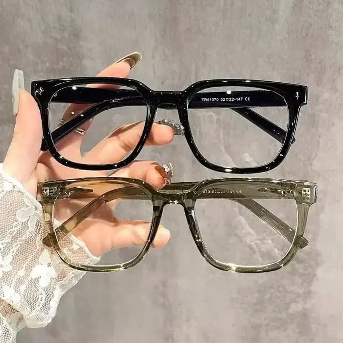 Lunettes de myopie à monture noire rétro coréenne pour femmes