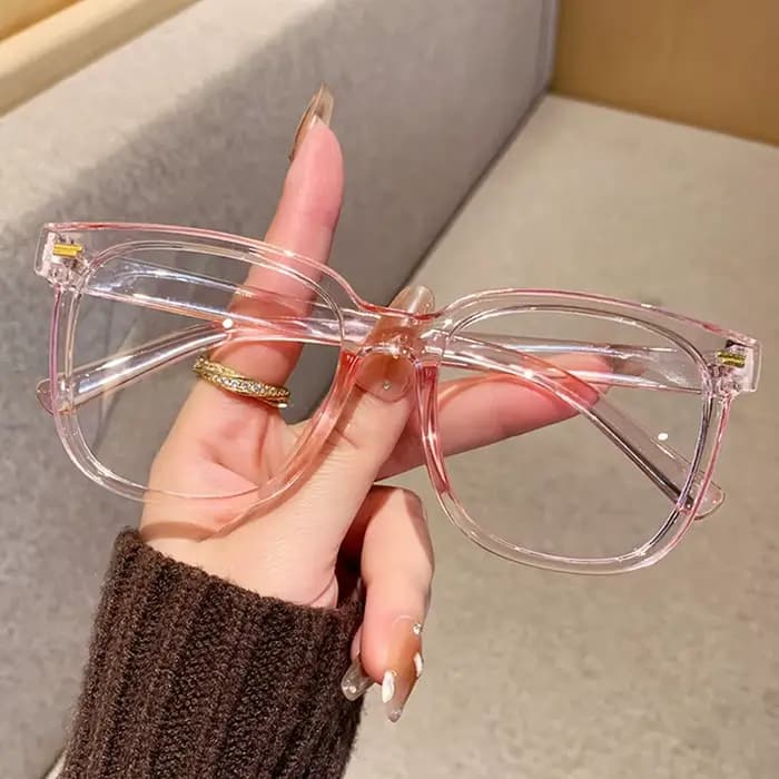 Lunettes transparentes à monture en corne