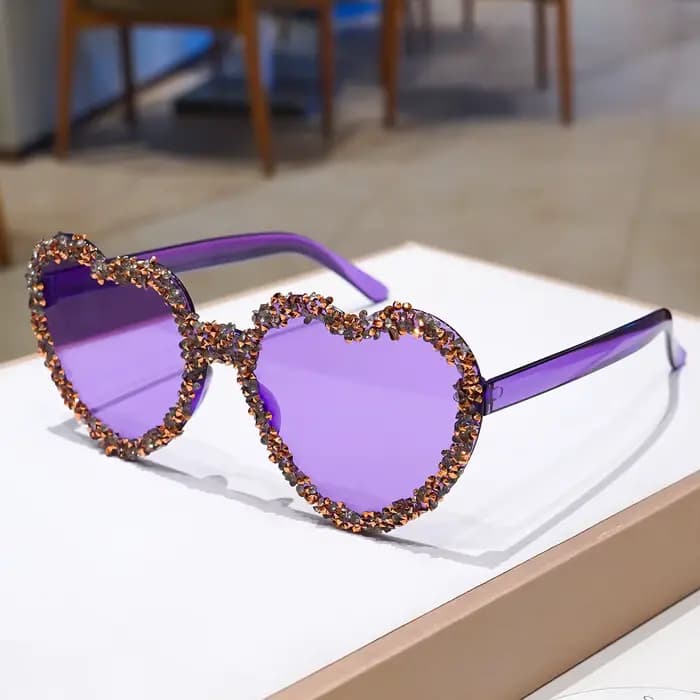 Lunettes de soleil en forme de cœur pour femmes