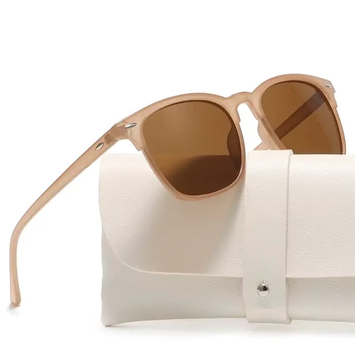 Nouvelles lunettes de soleil polarisées femmes noir en plastique plein cadre carré