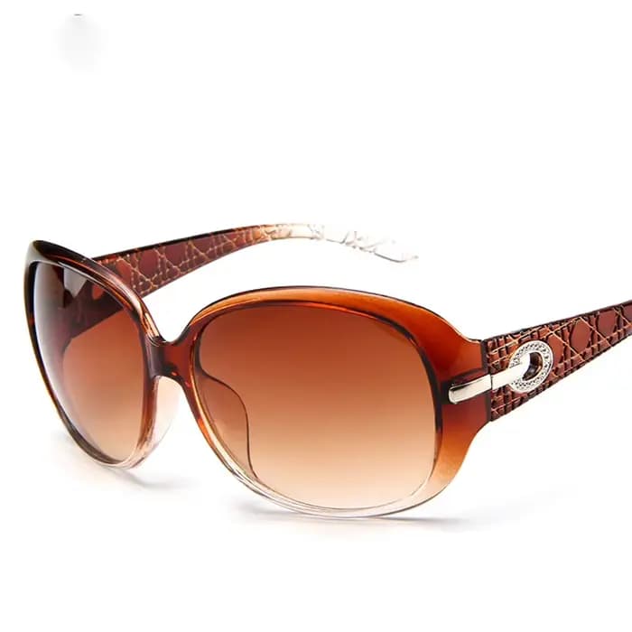 Femmes lunettes de soleil élégantes