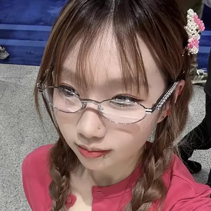Femmes strass lunettes de soleil élégant ovale