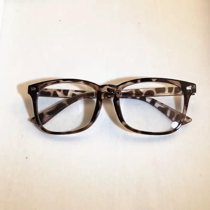 Lunettes à verres transparents tendance