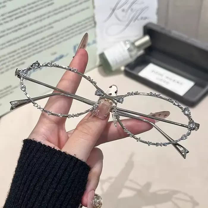 Y2K – lunettes ovales à strass