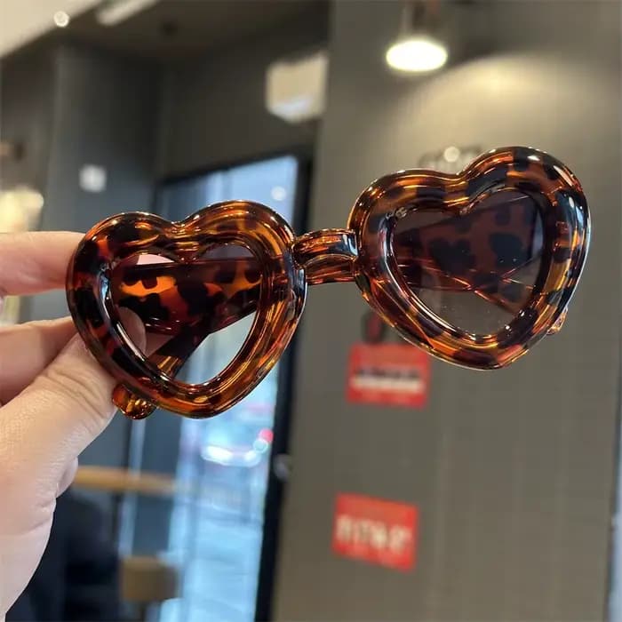 Nouvelles lunettes de soleil pour enfants