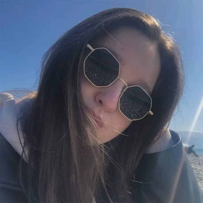 Lunettes de soleil polygonales en métal pour femmes