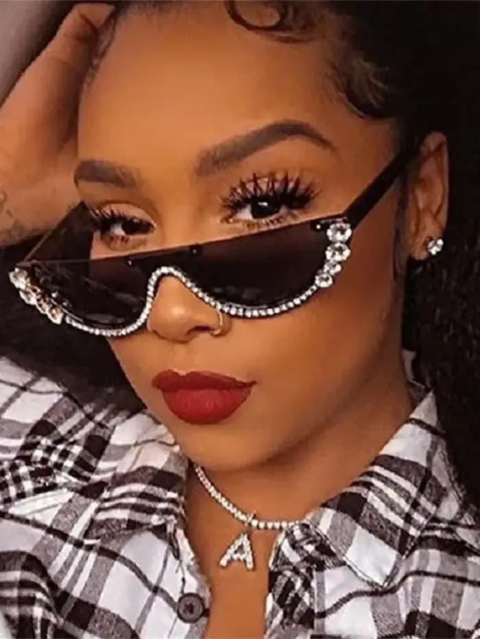 Lunettes de soleil ovales magnifiques pour femmes