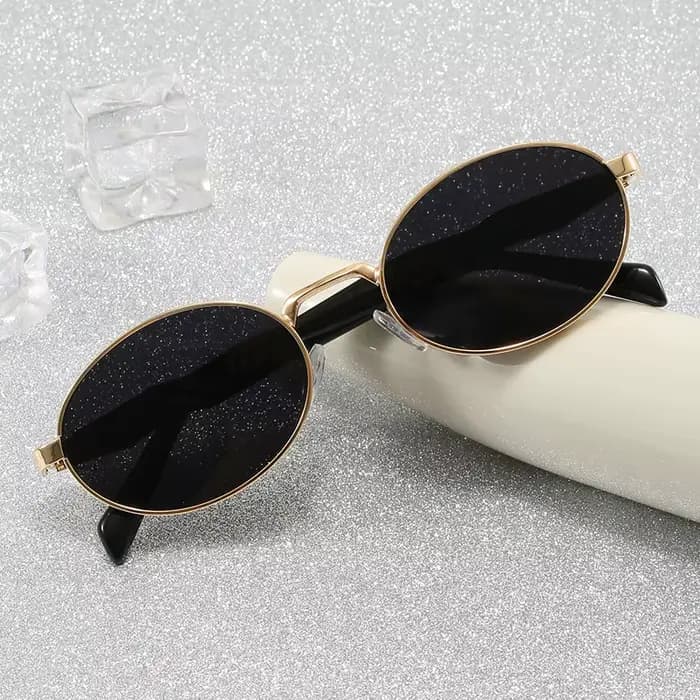 Lunettes de soleil ovales rétro tendance 2026 pour femmes