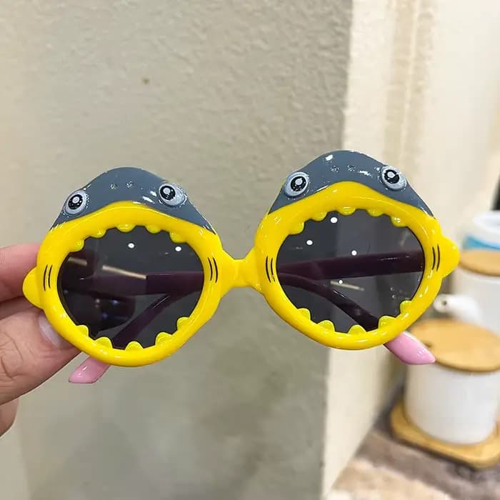 Lunettes de protection solaire pour enfants, matériau de lentille à la mode, lunettes photo en PC, lunettes en forme de requin, confortables à porter