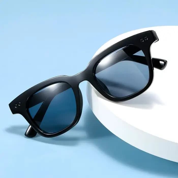 Lunettes de soleil vintage à monture carrée