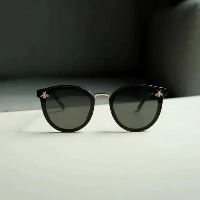 2025 nouvelles lunettes De soleil carrées femmes hommes marque De luxe abeille