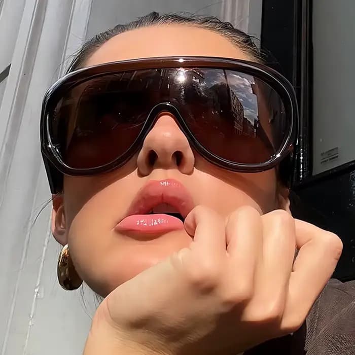 Lunettes de soleil une pièce surdimensionnées pour femmes