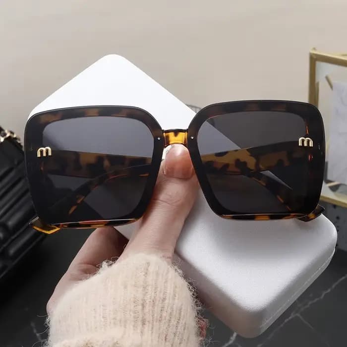 Lunettes de soleil carrées classiques à grand cadre pour hommes et femmes