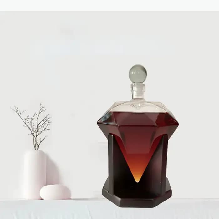 Bouteille en verre en forme de diamant avec base en bois, carafe en verre épaissi, flacon, carafe à liqueur, flacons à liqueur, bouteilles de whisky