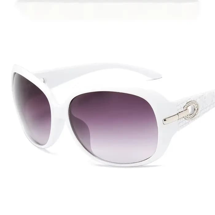 Femmes lunettes de soleil élégantes