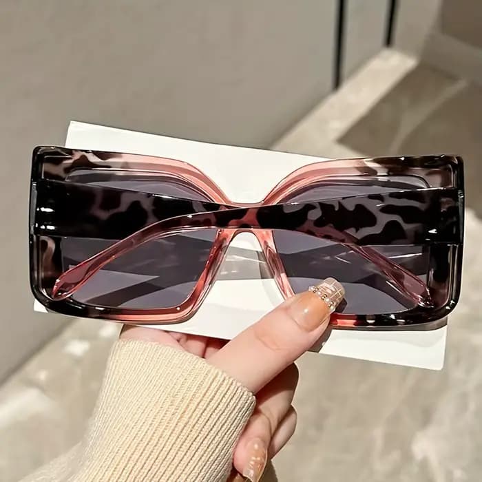 Lunettes carrées surdimensionnées à la mode