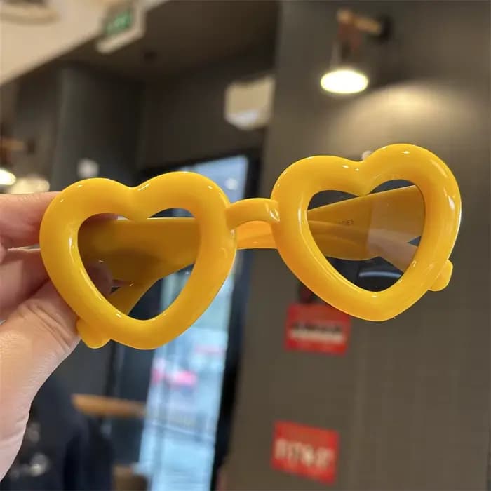 Nouvelles lunettes de soleil pour enfants
