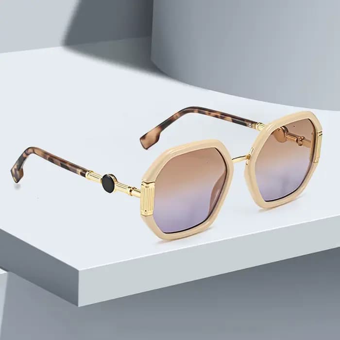 Lunettes de soleil à la mode pour femmes