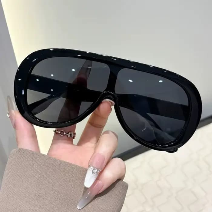 Lunettes de soleil intégrées à grande monture pour femmes