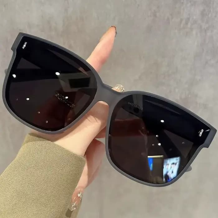 1 paire de lunettes de soleil polarisées à clipser pour femmes, pour la myopie, protection UV, amincissantes et élégantes