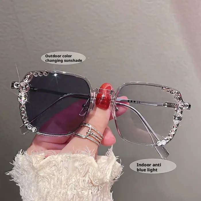 Lunettes de soleil à lumière plate pour femmes, couleur changeante, Style européen et américain, nuances de luxe légères, personnalisées, à la mode, nouvelle collection 2025