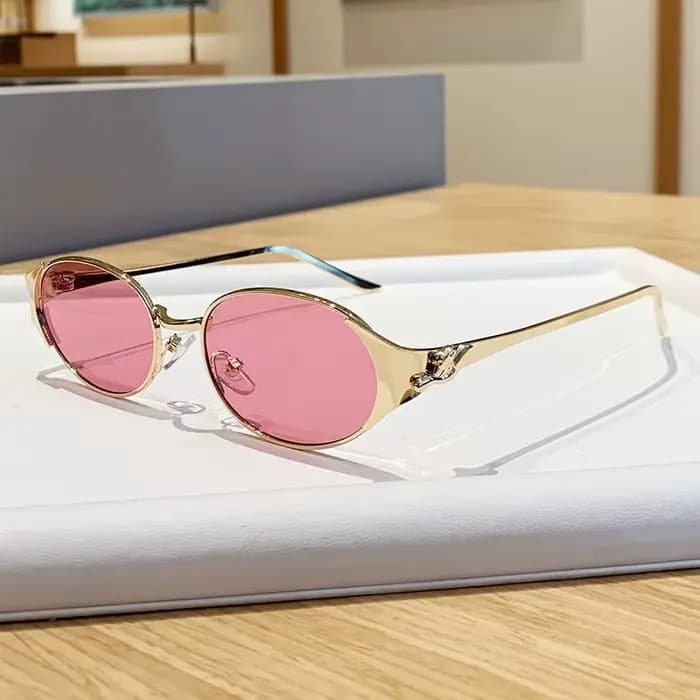 Nouvelles Lunettes de Soleil de Luxe de Marque Tendance pour Femme 2026 – Monture Métallique Ovale Style Punk pour Voyage et Fête