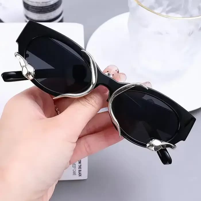 Lunettes de soleil Y2k avec serpents