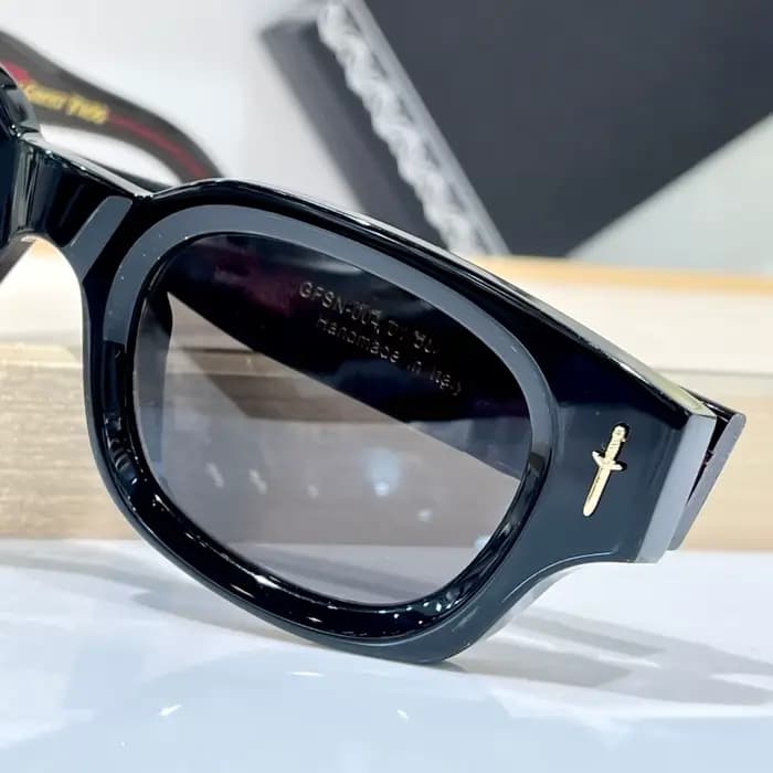 GFSN 004 Lunettes de soleil rétro classiques faites à la main pour femme