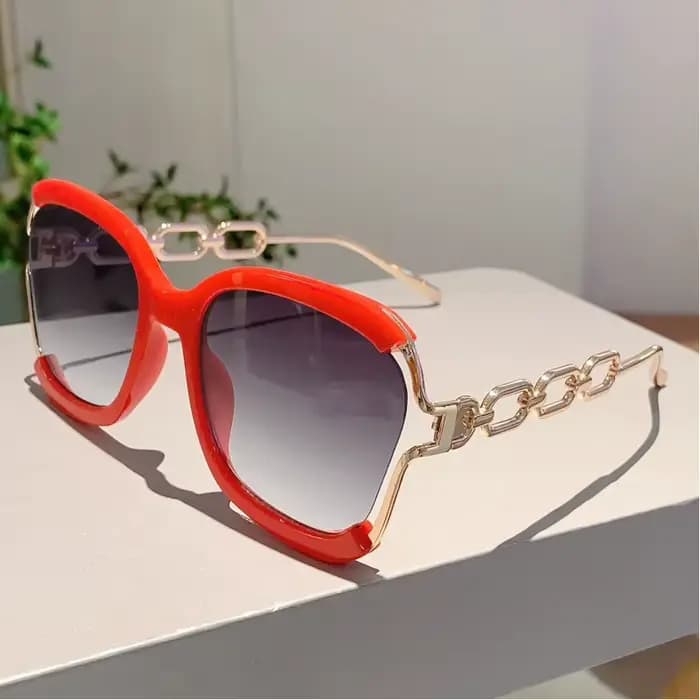 Lunettes carrées chics à la mode