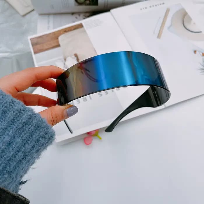 Futuriste visière étroite femmes lunettes de soleil Laser