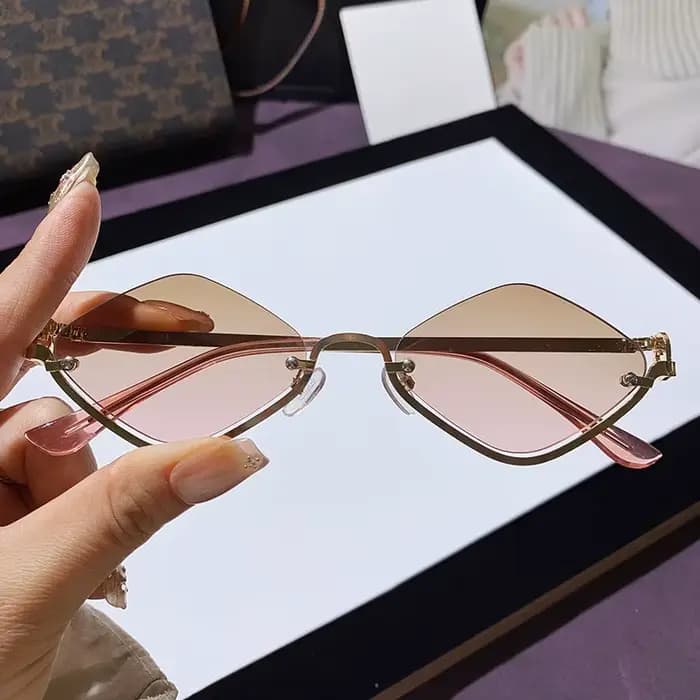 2025 métal femmes Simple tendance lunettes de soleil nouveau demi-monture en forme de diamant