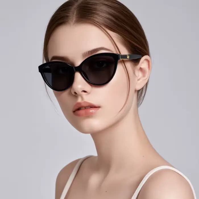 Nouvelles lunettes de soleil pour femmes à la mode visage rond personnalité incrusté cuir