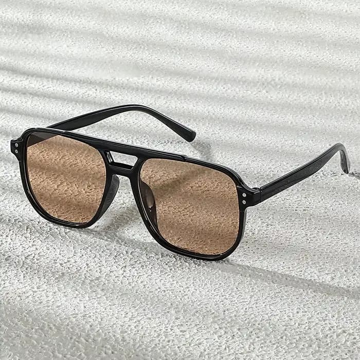 Lunettes de soleil rétro à double pont avec verres ambrés – Monture noire