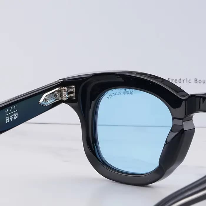 Lunettes de soleil ovales Devaux de la collection Classique Décade pour hommes