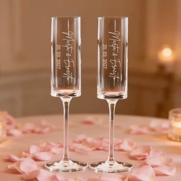 2 flûtes à champagne personnalisées, verres à champagne pour mariage, cadeau pour les jeunes mariés, cadeau pour les fiancés, cadeau pour le couple