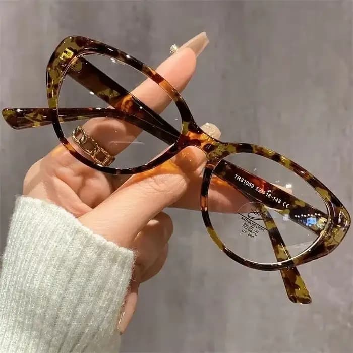 Lunettes œil de chat à la mode