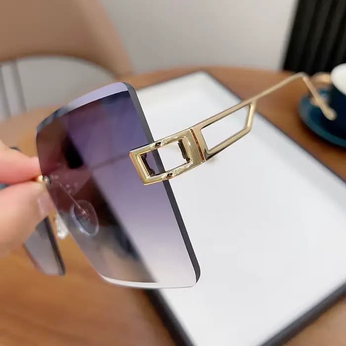 Lunettes de soleil pour femmes