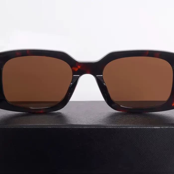 Lunettes de soleil carrées en acétate très tendance pour femmes