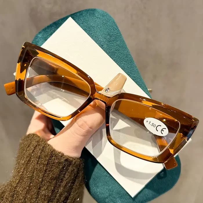 Petites lunettes de lecture carrées à la mode