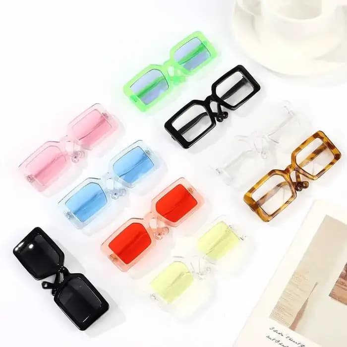 Lunettes de soleil de poupée miniatures de 9cm, carrées, en peluche, de dessin animé, en plastique, pour maison de jeu