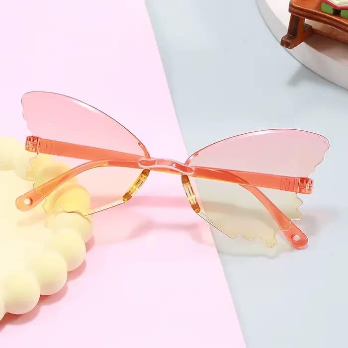 Lunettes de soleil tendance pour filles, lunettes de soleil papillon sans monture confortables pour enfants, idéales pour les fêtes et la scène