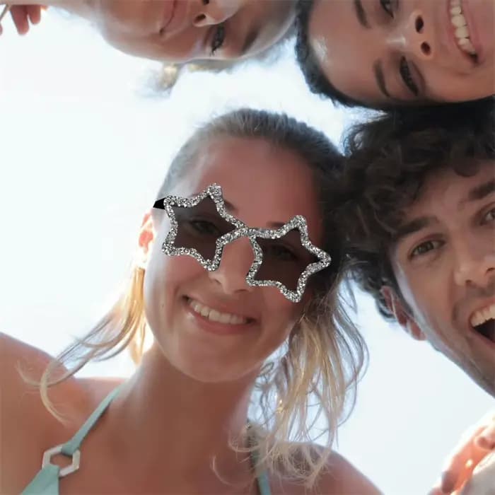 Lunettes de soleil sans bords en strass pour femmes