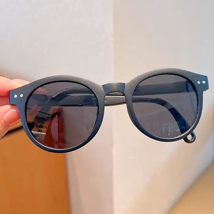 Lunettes de soleil colorées pour enfants